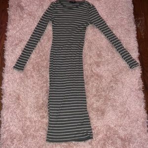 Green&white stripped skinny/fitted long dress.